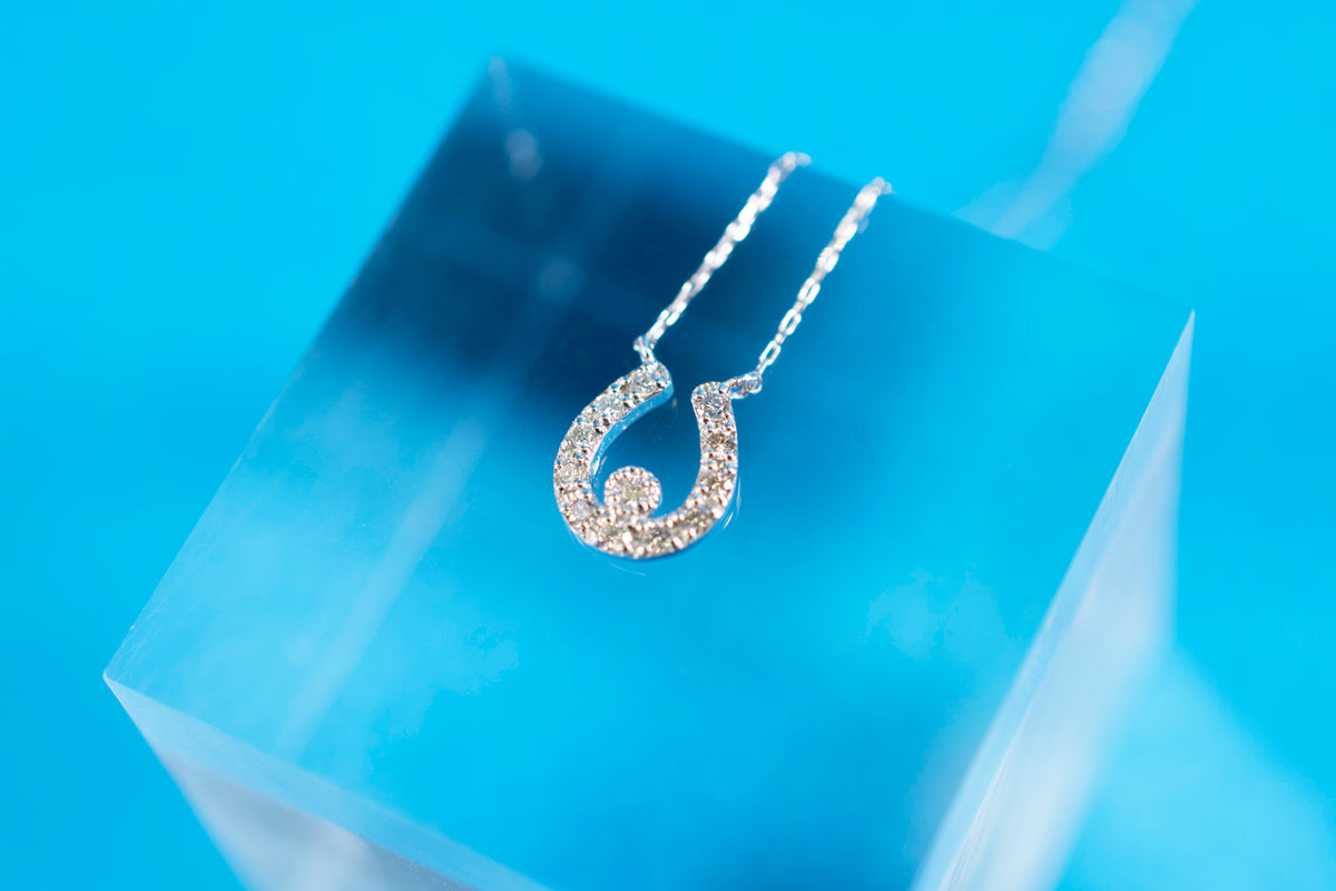 プラチナ ダイヤモンド 馬蹄 ネックレス – 宝飾 時計 ブライダルのイシガミ