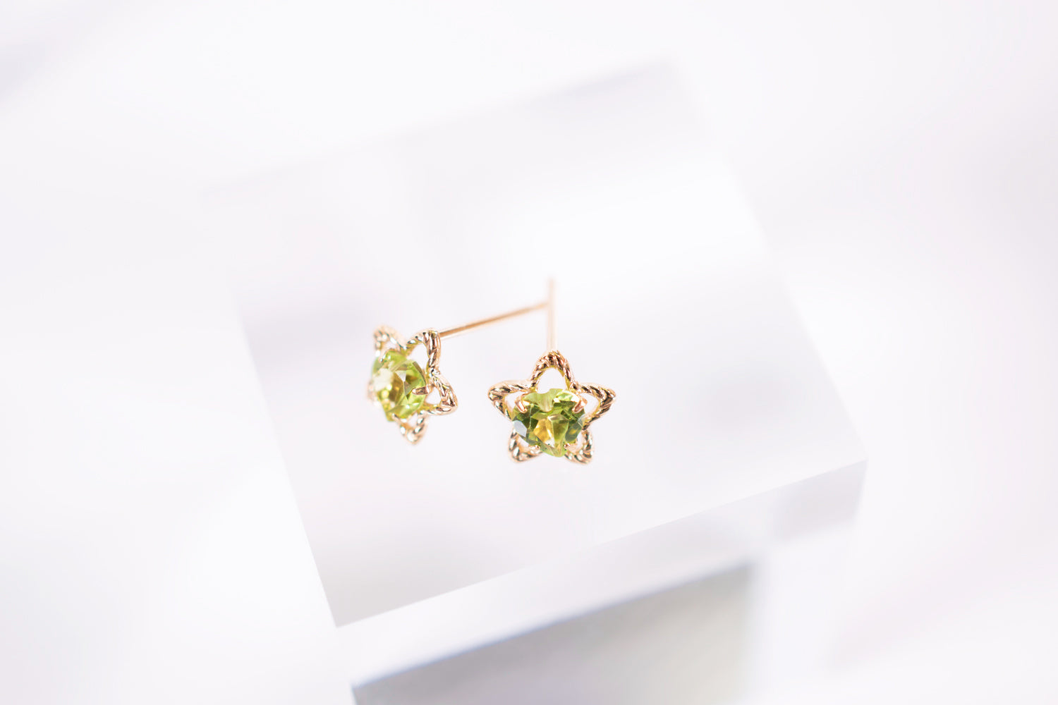 ピアス¥5,981〜¥10,000 – 宝飾 時計 ブライダルのイシガミ